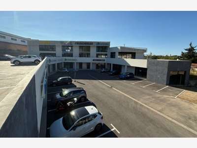 A louer local  121m² en étage PMR et ERP La Garde