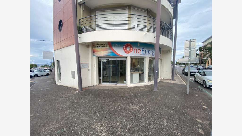 Loue local commercial / bureau 110m² La Possession