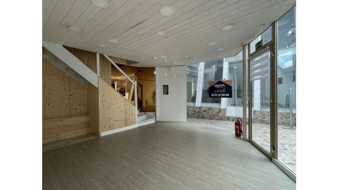 Location local commercial 22m² à La Roche sur Yon