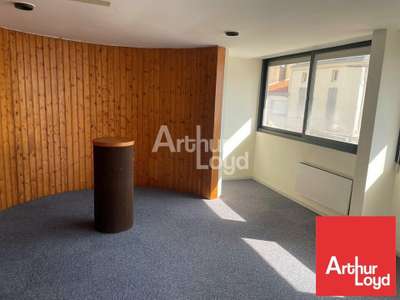 Bureau 91m² R+1 à louer à La Roche-sur-Yon