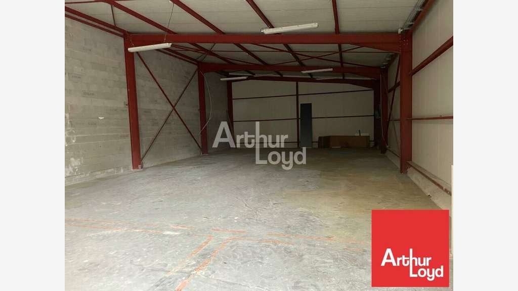 Local commercial 360m² à louer à La Roche sur Yon