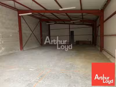 Local commercial 360m² à louer à La Roche sur Yon