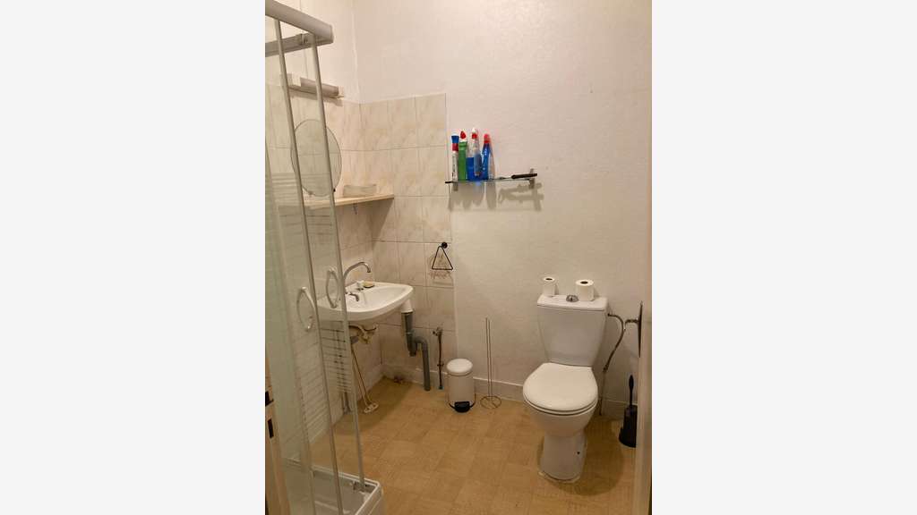 A louer local commercial 44m² centre de La Roche