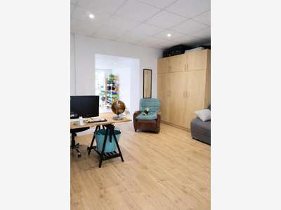 A louer local 54m² axe passant La Roche Pentagone