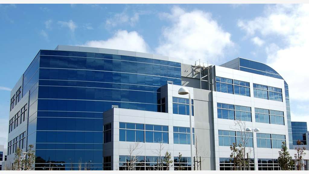 Rare Location local 1600m² sur La Rochelle
