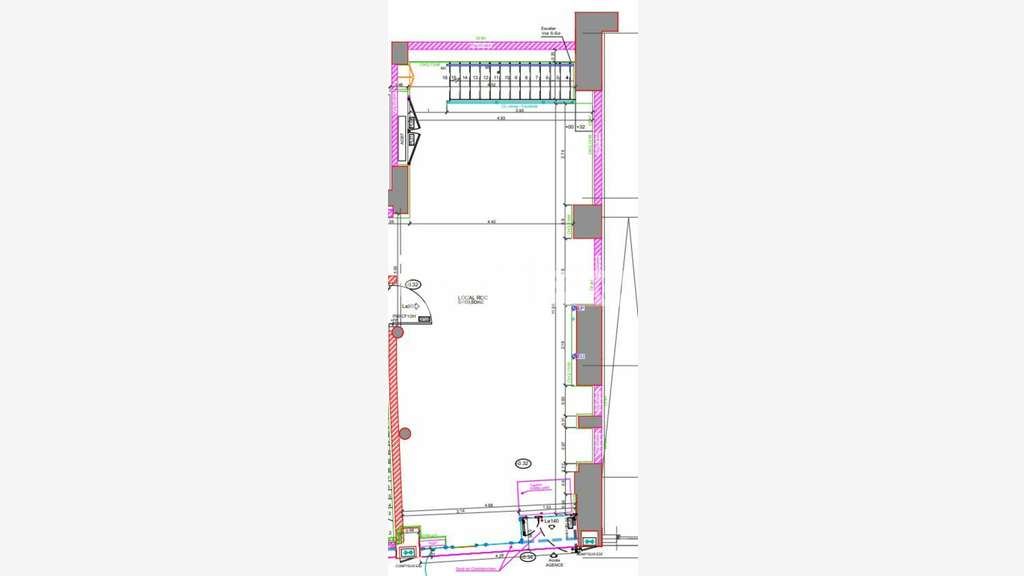 Boutique 60m² + cave à louer à La Rochelle