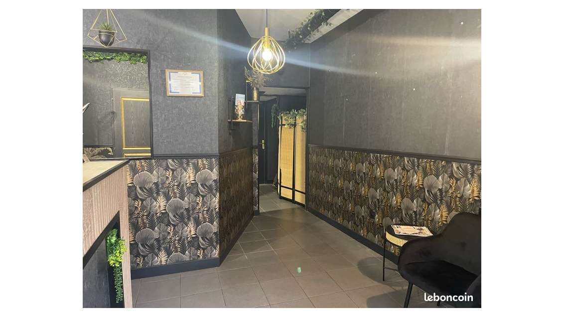 A louer local commercial 45m² à La Rochelle Centre