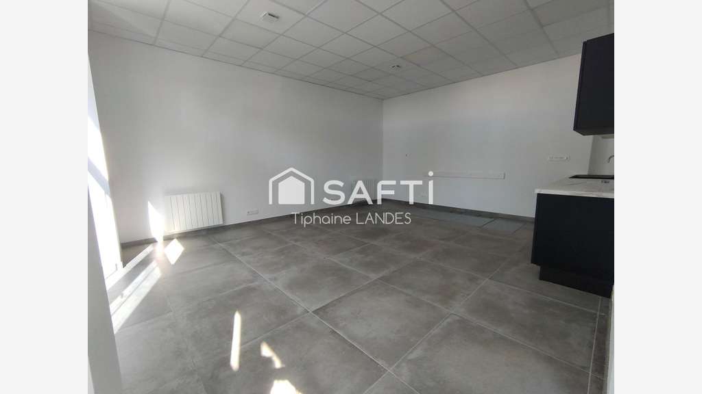 Local commercial, Quartier La Pallice, RDC