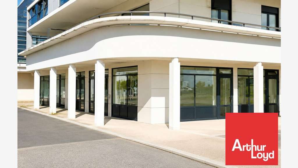 Local commercial 170m² à louer à La Rochelle