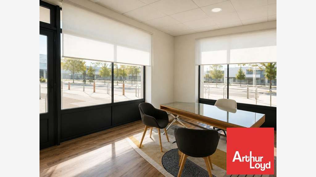 Local commercial 170m² à louer à La Rochelle