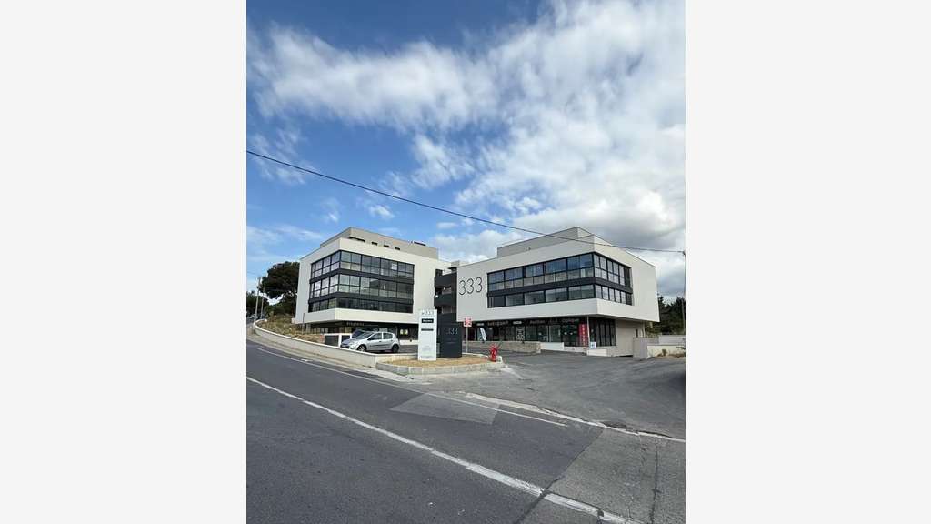 A louer local commercial 120m² à La Seyne sur Mer