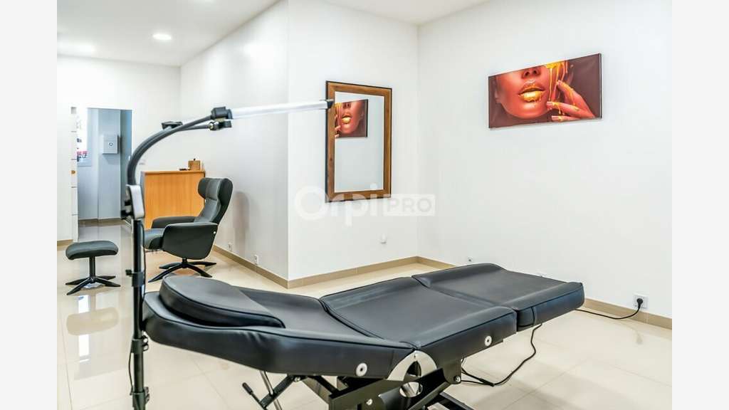 Local 65m² à louer axe majeur de La Seyne-sur-Mer