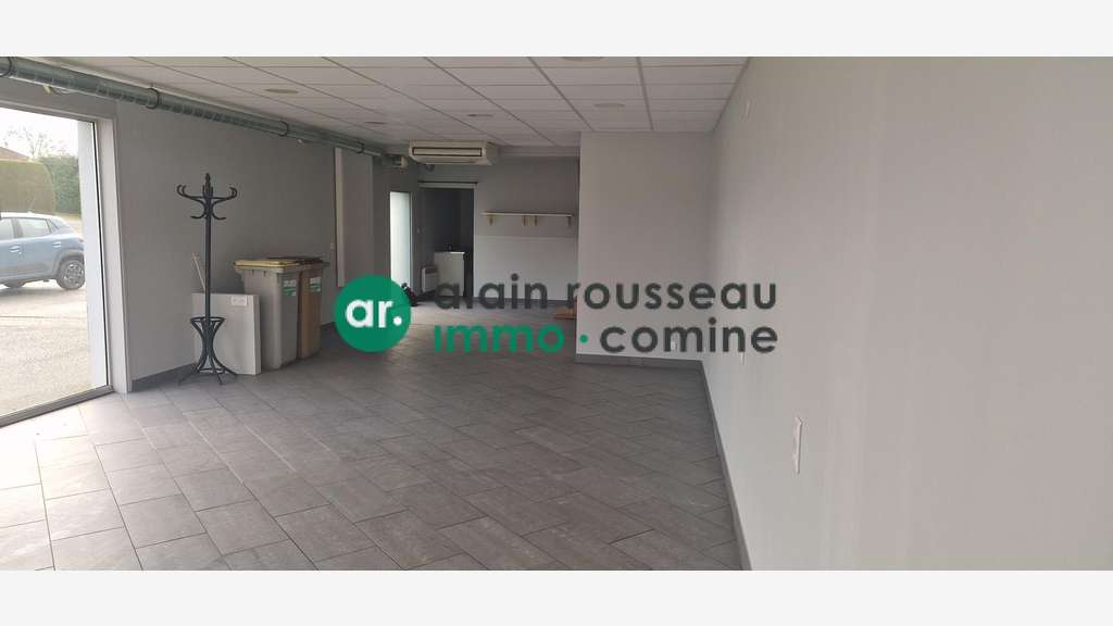 Local commercial de 150m² à louer à la Tessoualle