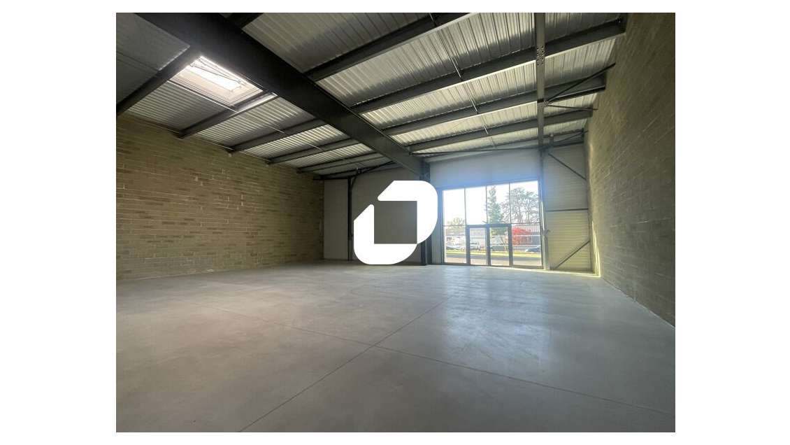 A louer Local commercial 446m² La teste de buch
