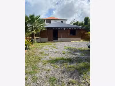 Loue villa professionnelle 80m² récente la Trinité