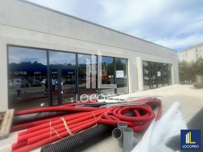 A louer grande cellule 600m² divisible La Valette