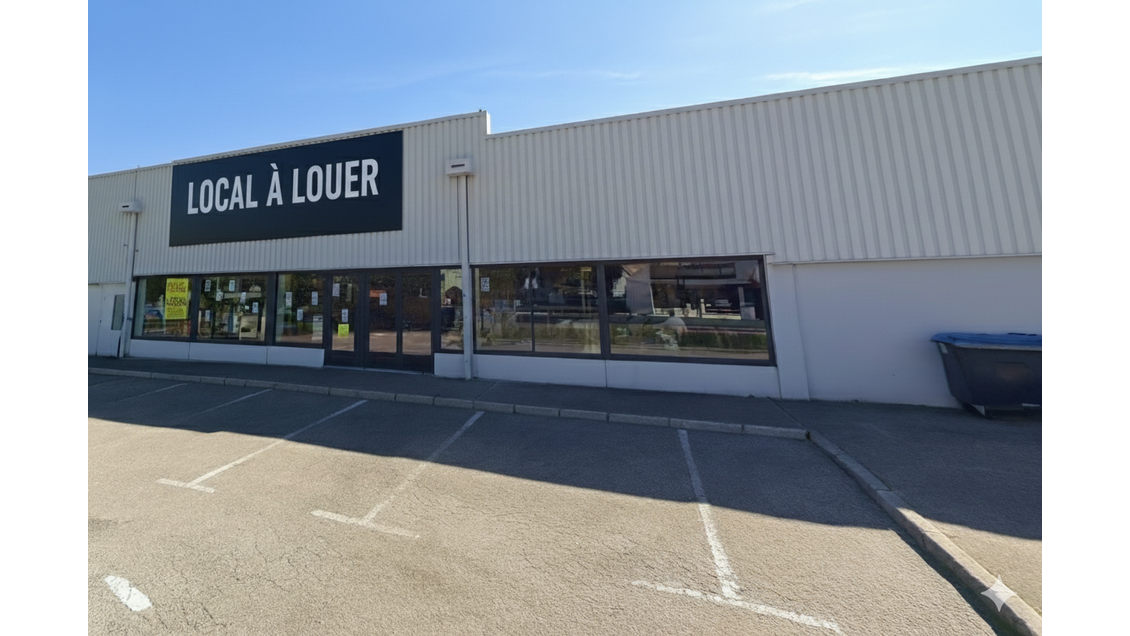 Local 390m² empl N°1 zone des Espaluns La Valette