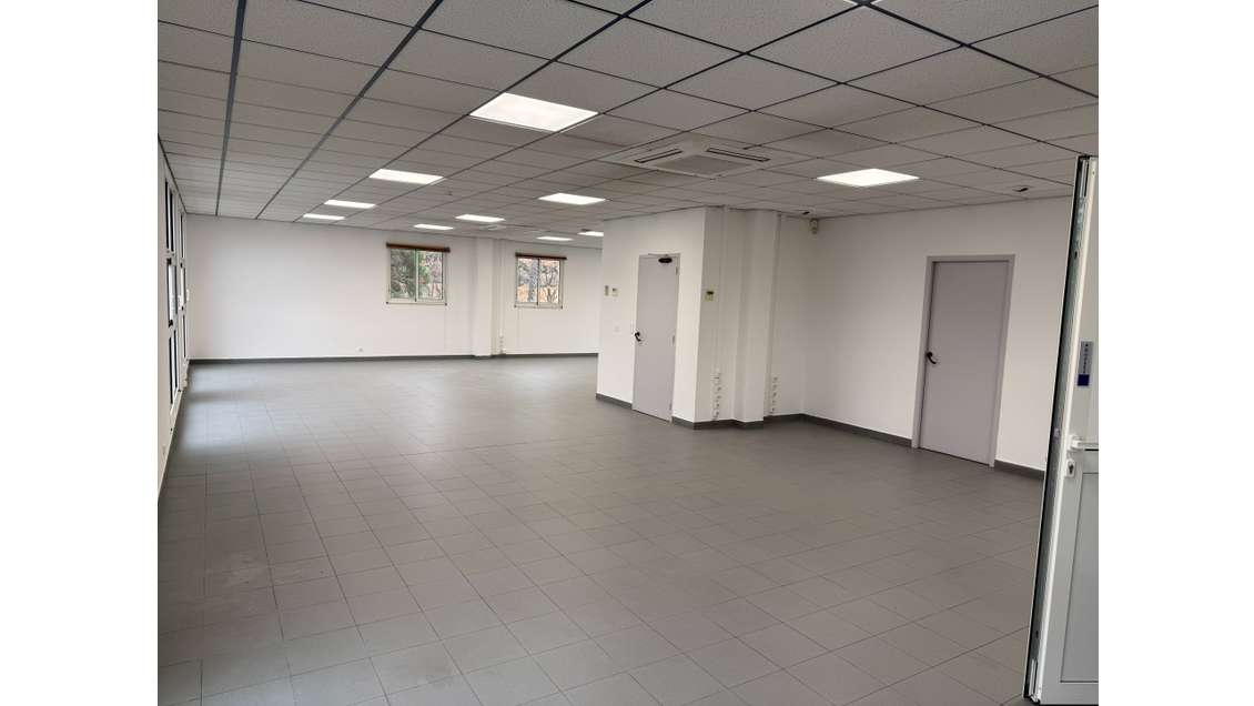 A louer bureaux de 147.40m² à La Valette-du-Var