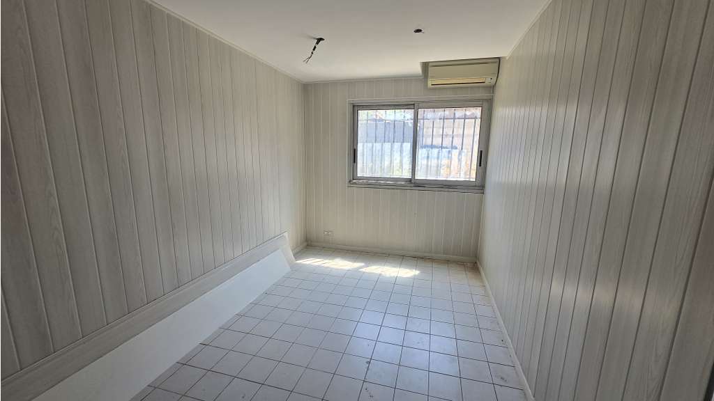 A louer bureaux de 130m² en RDC la Valette du Var