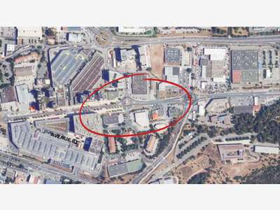 Loue local commercial 420m² zc la Valette du Var