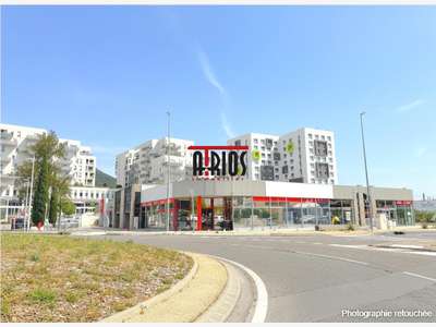 LOCAL COMMERCIAL EMPLACEMENT N°1 / PROCHE AVENUE 