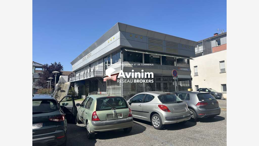 Loue local commercial pro 49m² à Labarthe sur Lèze