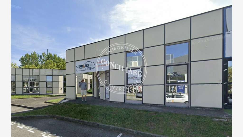 Local commercial de 84m² à louer en ccial à Labège