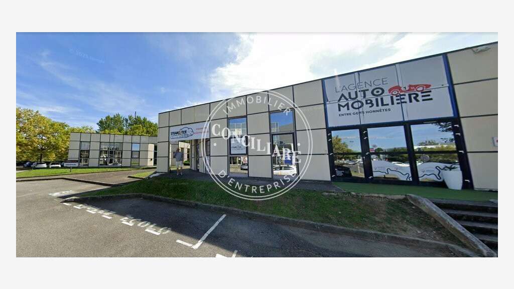 Local commercial de 84m² à louer en ccial à Labège