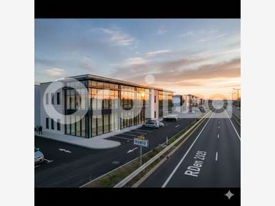 A louer local commercial neuf 125m² à Labenne