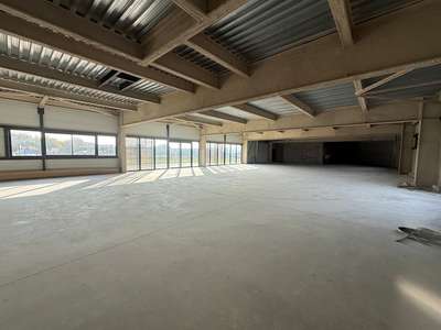 A louer local commercial 516m² à Lamballe 