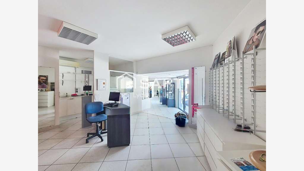 Fonds de commerce 85 m²