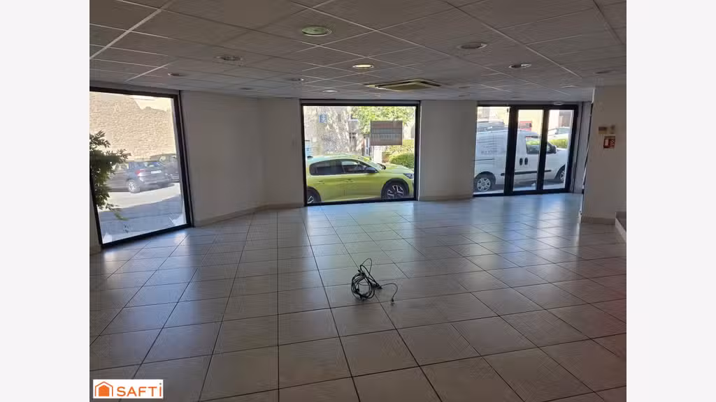 A louer local commercial 85m² à Lançon-Provence