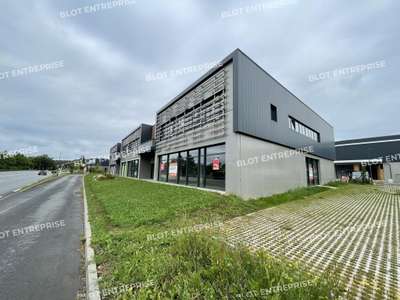 A louer local  450m² à Landerneau Zone Ciné Land