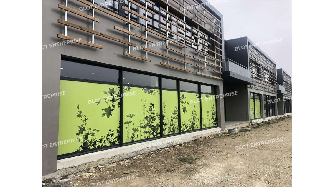 A louer local commercial de 410m² à Landerneau