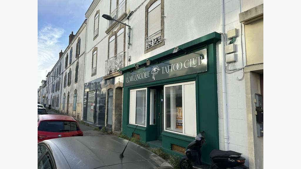 A louer local commercial 120m² empl N°1 Lanester