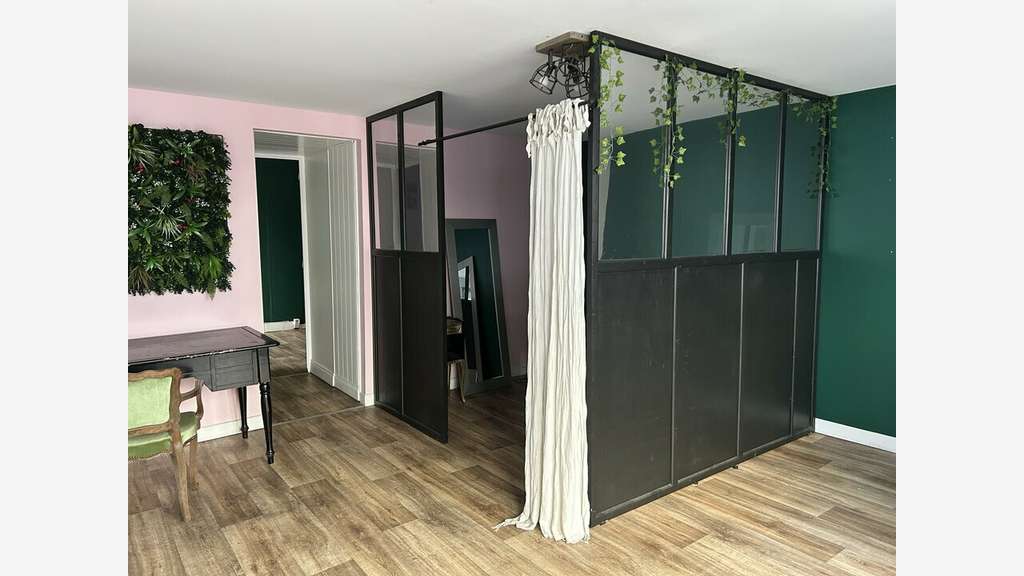 A louer local commercial 120m² empl N°1 Lanester