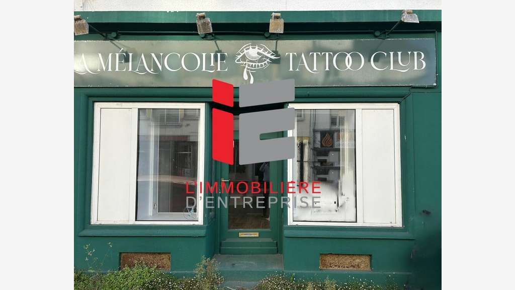 A louer local commercial 120m² empl N°1 Lanester