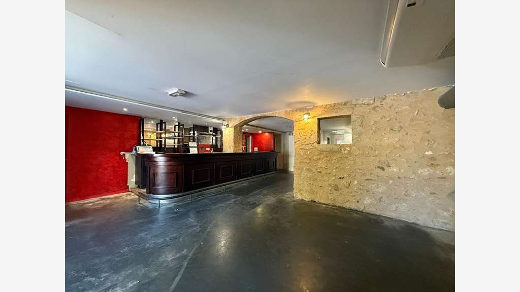 Loue local restaurant tradi de 105m² à Langon