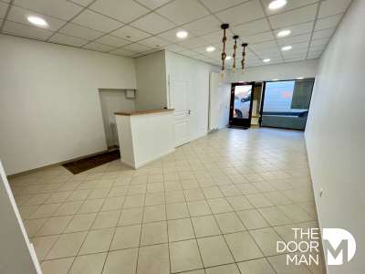 A louer locaux commerciaux 68m² à Langres