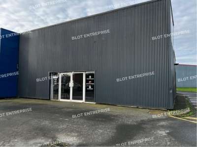 Cession droit au bail local 190m² ZAC Langueux