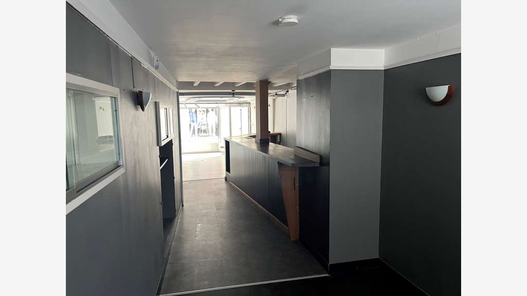 Loue local commercial ou pro 80m² Lannion centre