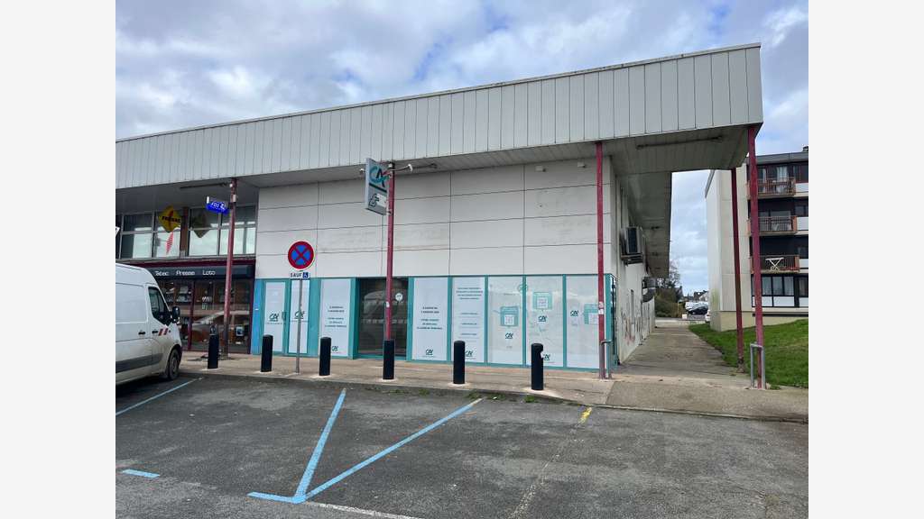 A louer local commercial ou pro de 170m² à Lannion