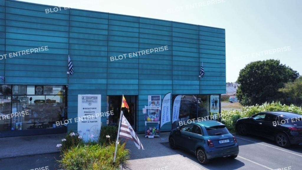 À LOUER - LOCAL COMMERCIAL 482 M² - LANNION
