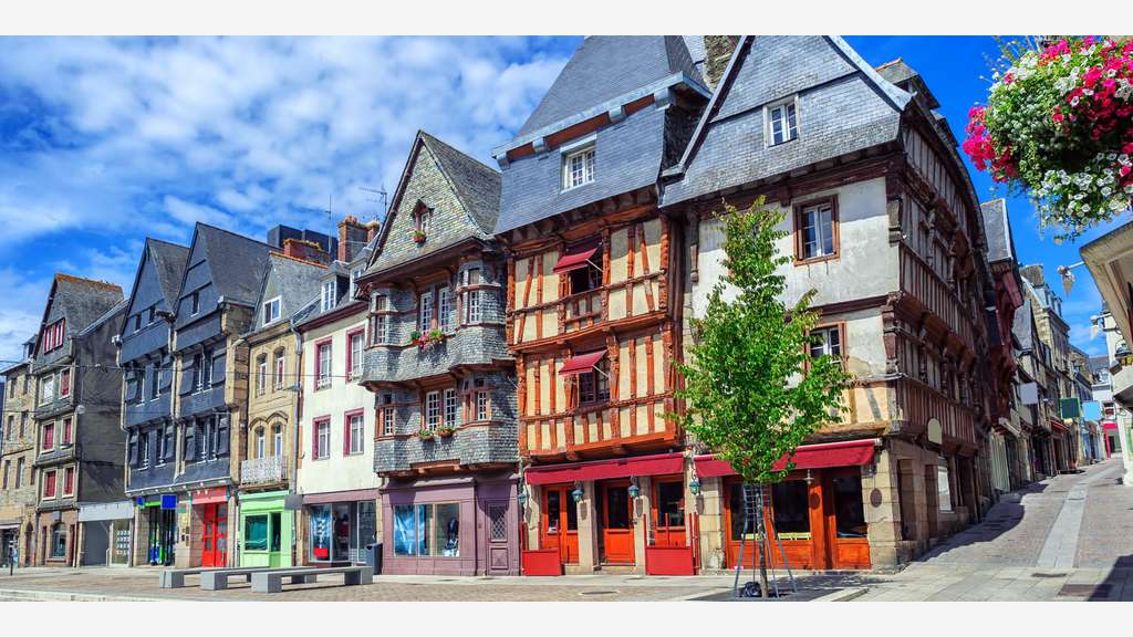 A LOUER LOCAL COMMERCIAL OU PROFESSIONNEL LANNION