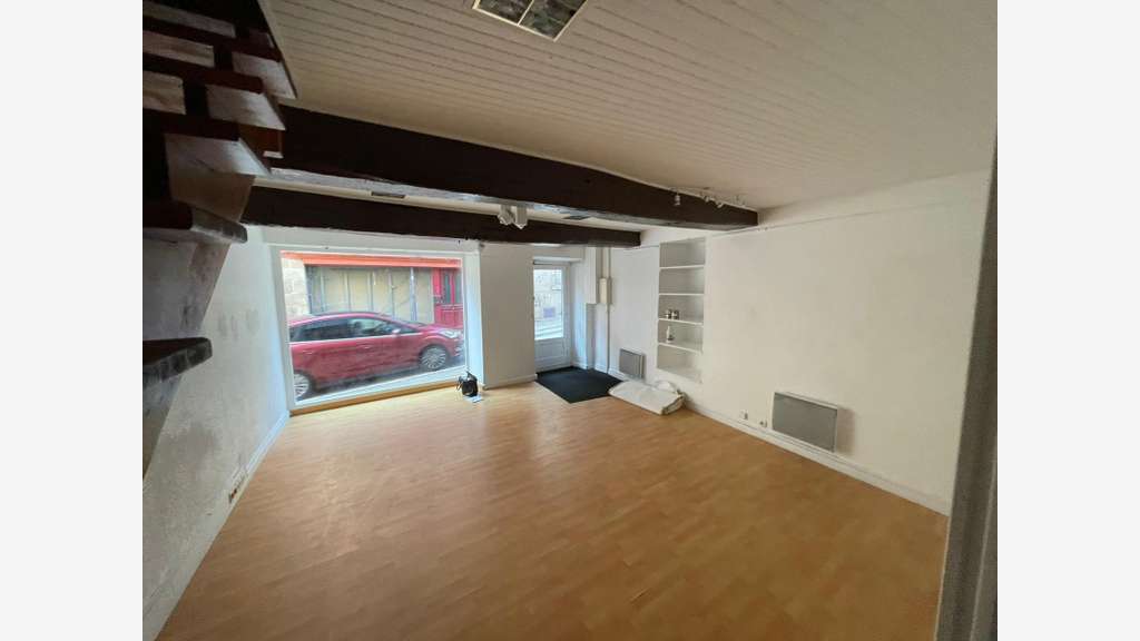 A louer local commercial 110m² en centre Lannion