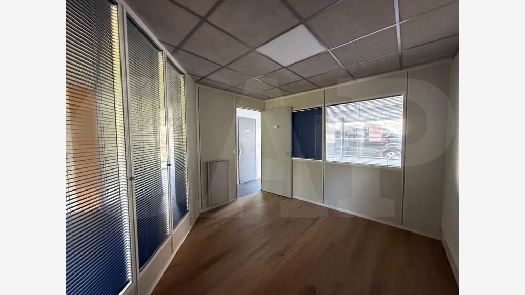 A louer local commercial de 47m² en centre Lannion