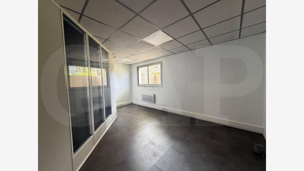 A louer local commercial de 47m² en centre Lannion