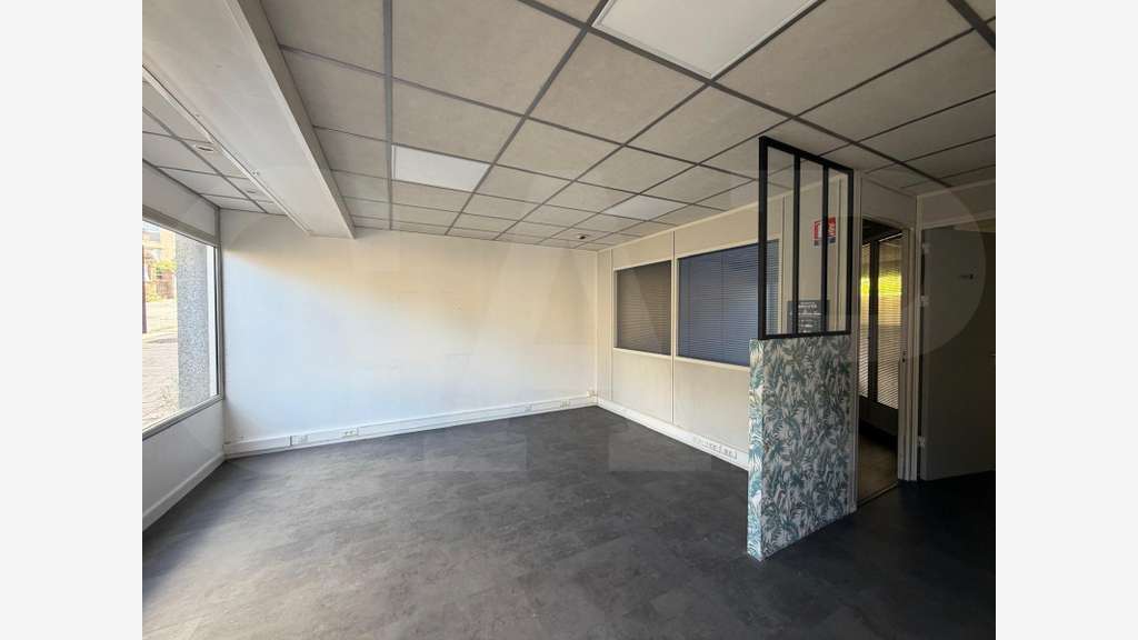 A louer local commercial de 47m² en centre Lannion