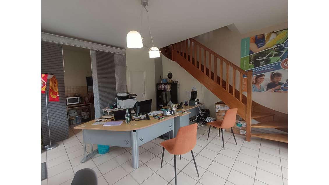 Local commercial 57m² rue principale de  Lanvallay