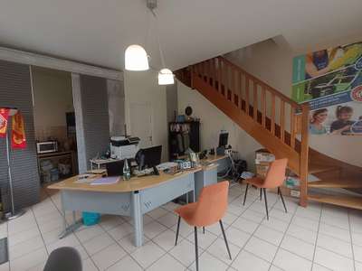 Location Locaux commerciaux - Boutiques à Lanvallay